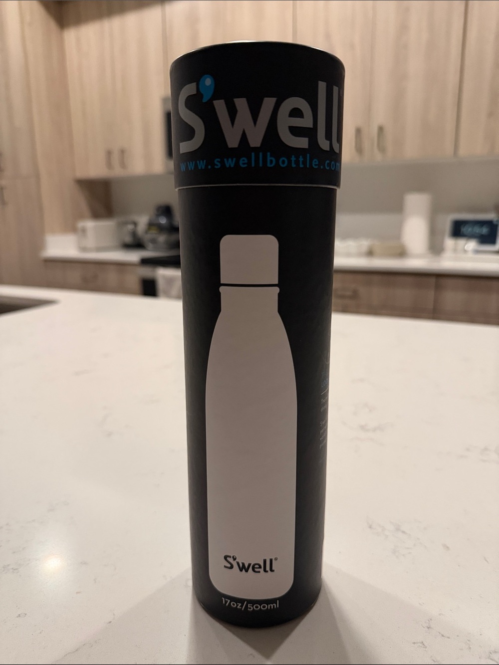 S'well White Bottle with New York Graphic - 17 oz